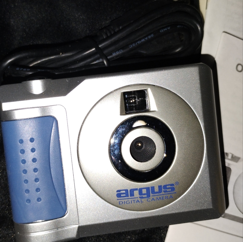 *New* Argus- Digital Camera Owner's Manual with CD & Film Included - Picture 4 of 5